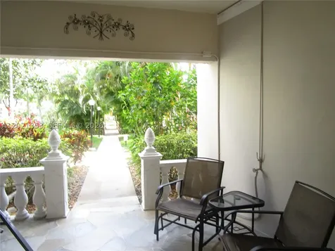 5111 W Oakland Park Boulevard Lauderdale Lakes FL 33313