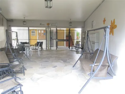 5111 W Oakland Park Boulevard Lauderdale Lakes FL 33313