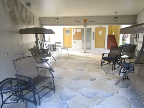 5111 W Oakland Park Boulevard Lauderdale Lakes FL 33313