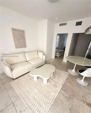 801 8th Street Miami Beach FL 33139