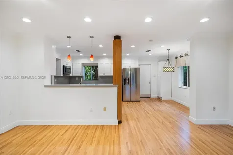 648 Sevilla Avenue Coral Gables FL 33134