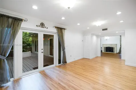 648 Sevilla Avenue Coral Gables FL 33134
