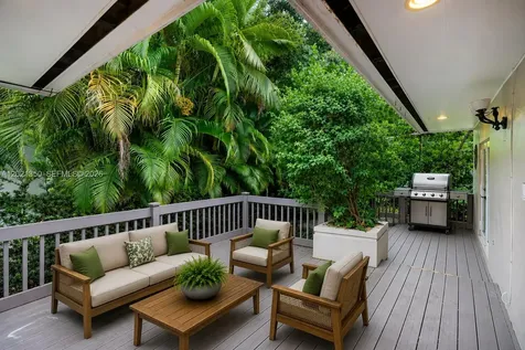 648 Sevilla Avenue Coral Gables FL 33134