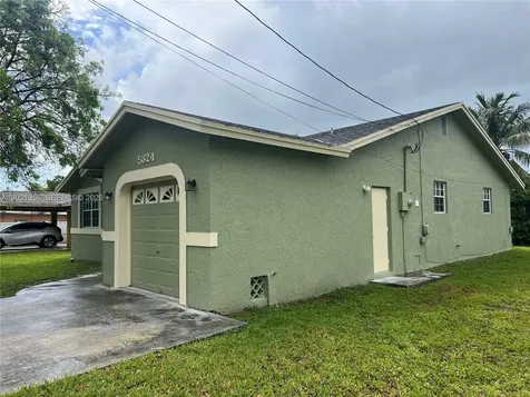 5324 Flagler Street Hollywood FL 33021