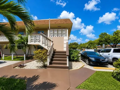 2832 Fillmore Street Hollywood FL 33020
