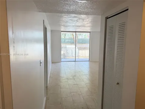 482 NW 165th St Road Miami FL 33169