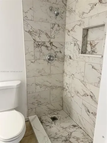 482 NW 165th St Road Miami FL 33169