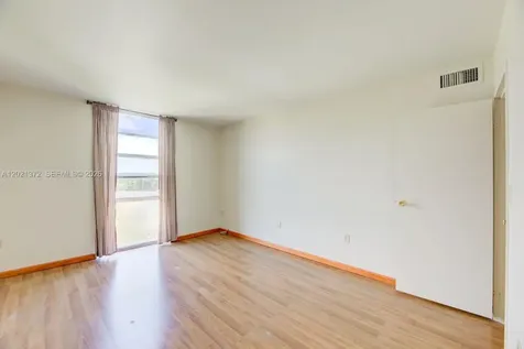 2500 NE 135th Street North Miami FL 33181