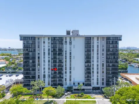 2500 NE 135th Street North Miami FL 33181