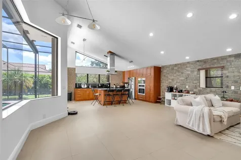 1051 Deerpath Court Weston FL 33326