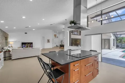 1051 Deerpath Court Weston FL 33326