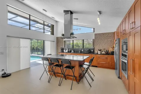 1051 Deerpath Court Weston FL 33326