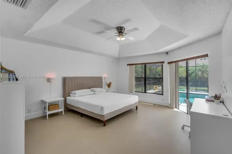 1051 Deerpath Court Weston FL 33326