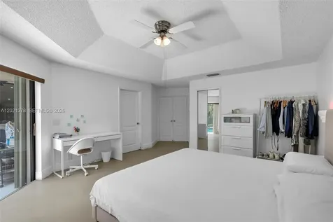 1051 Deerpath Court Weston FL 33326