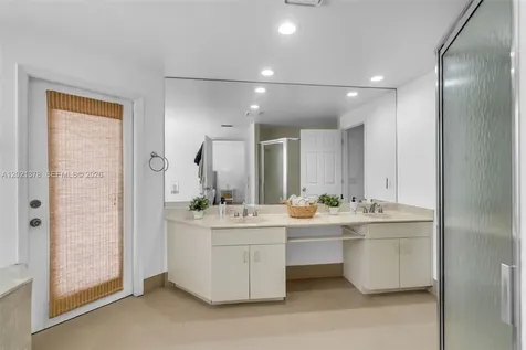 1051 Deerpath Court Weston FL 33326