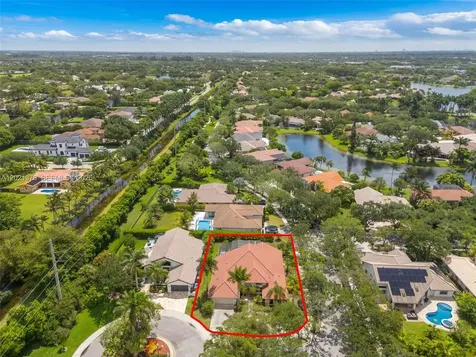 1051 Deerpath Court Weston FL 33326