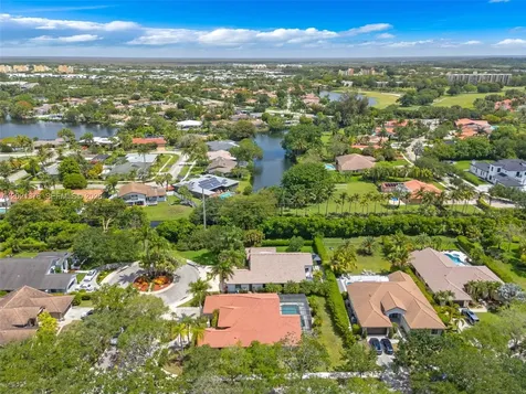1051 Deerpath Court Weston FL 33326