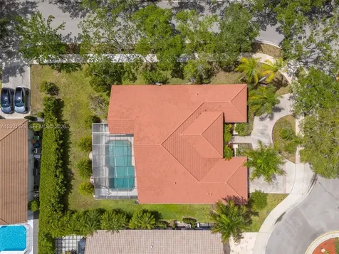 1051 Deerpath Court Weston FL 33326