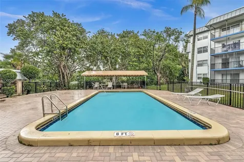 5961 N Falls Cir Drive Lauderhill FL 33319