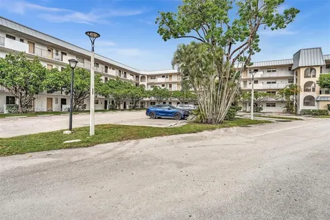 5961 N Falls Cir Drive Lauderhill FL 33319