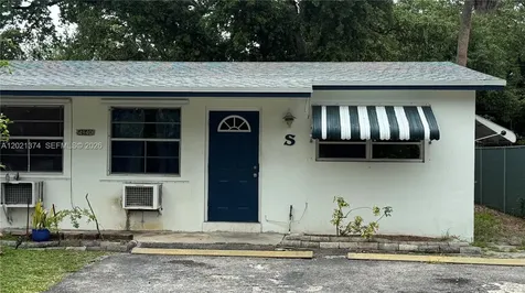 4940 SW 28th Terrace Dania Beach FL 33312