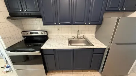 4940 SW 28th Terrace Dania Beach FL 33312