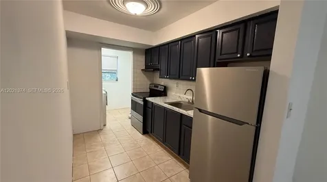 4940 SW 28th Terrace Dania Beach FL 33312