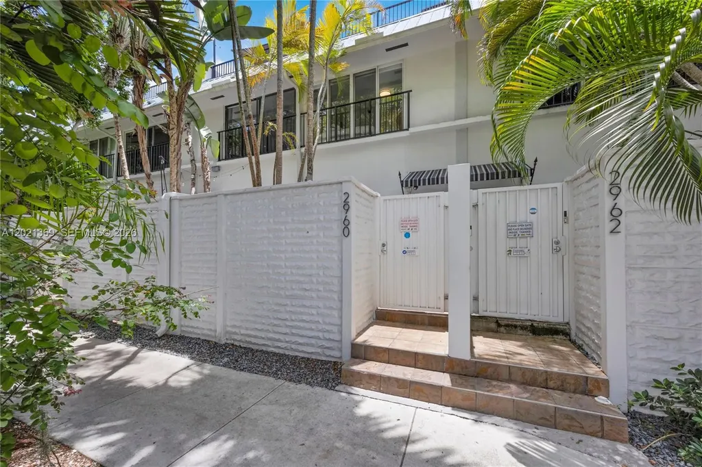 2960 Day Avenue Miami FL 33133
