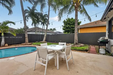 8892 NW 167th Street Miami Lakes FL 33018