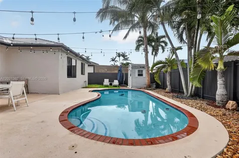 8892 NW 167th Street Miami Lakes FL 33018