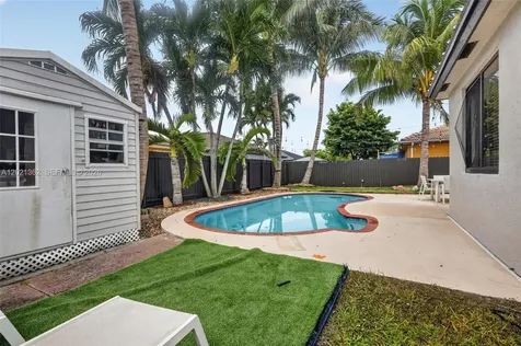 8892 NW 167th Street Miami Lakes FL 33018