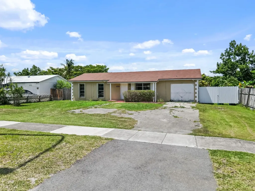 12321 SW 268 Homestead FL 33032