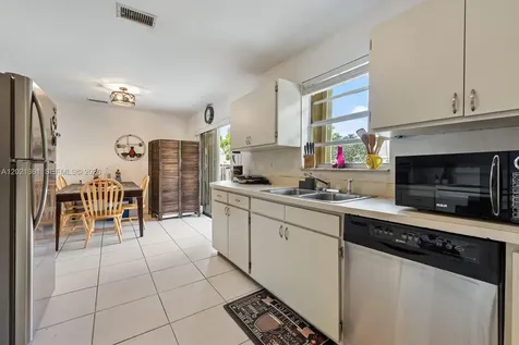 12321 SW 268 Homestead FL 33032