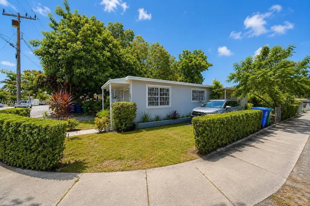4099 NW 18 Avenue Miami FL 33142