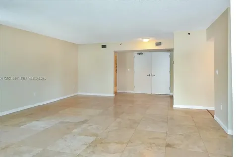 5900 Collins Avenue Miami Beach FL 33140