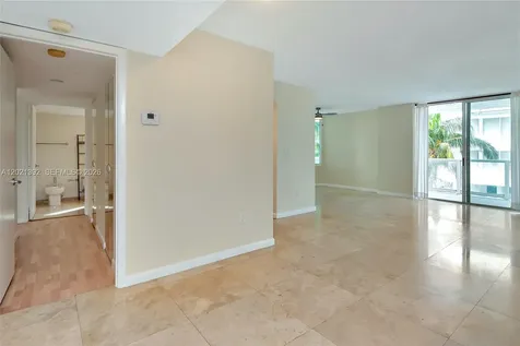 5900 Collins Avenue Miami Beach FL 33140