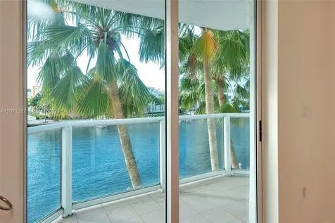 5900 Collins Avenue Miami Beach FL 33140