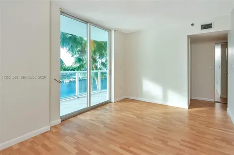 5900 Collins Avenue Miami Beach FL 33140