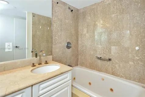 5900 Collins Avenue Miami Beach FL 33140