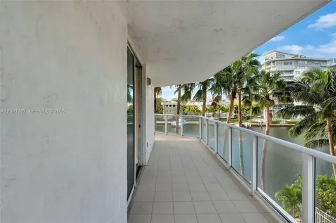5900 Collins Avenue Miami Beach FL 33140