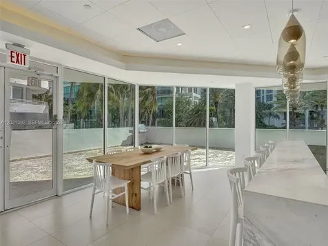 5900 Collins Avenue Miami Beach FL 33140