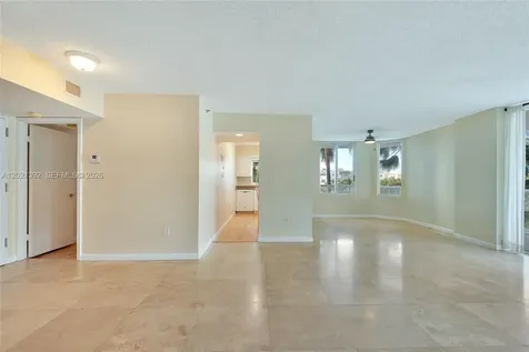 5900 Collins Avenue Miami Beach FL 33140