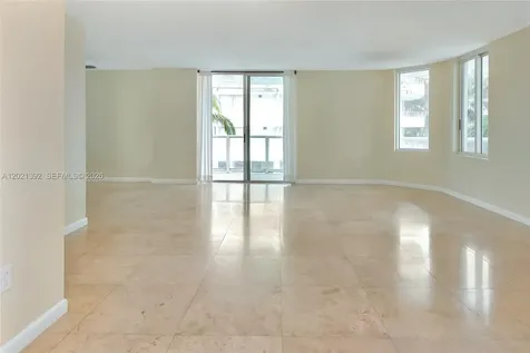 5900 Collins Avenue Miami Beach FL 33140