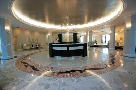 2501 S Ocean Drive Hollywood FL 33019