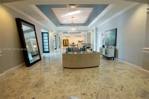 2501 S Ocean Drive Hollywood FL 33019