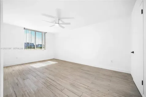 1010 NW 11th Street Miami FL 33136