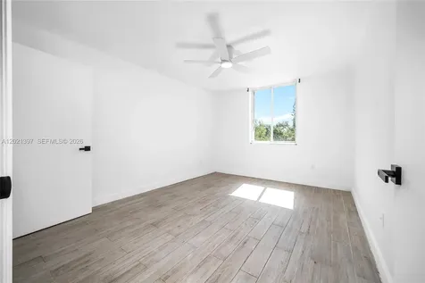 1010 NW 11th Street Miami FL 33136