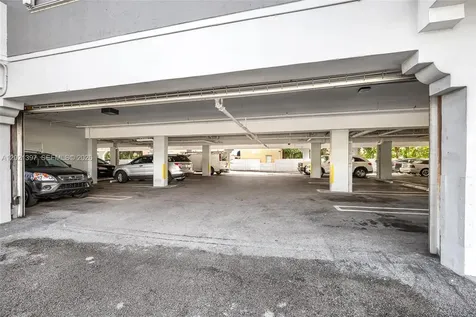 1010 NW 11th Street Miami FL 33136