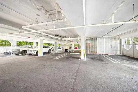 1010 NW 11th Street Miami FL 33136