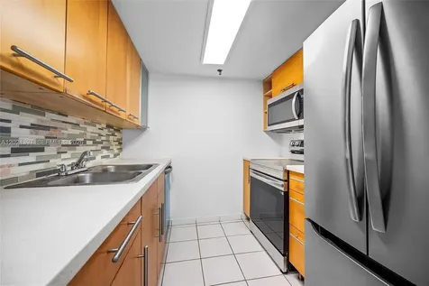 1010 NW 11th Street Miami FL 33136